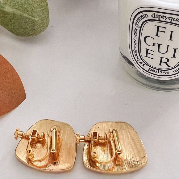 Ear clips - Picture 2 of 2